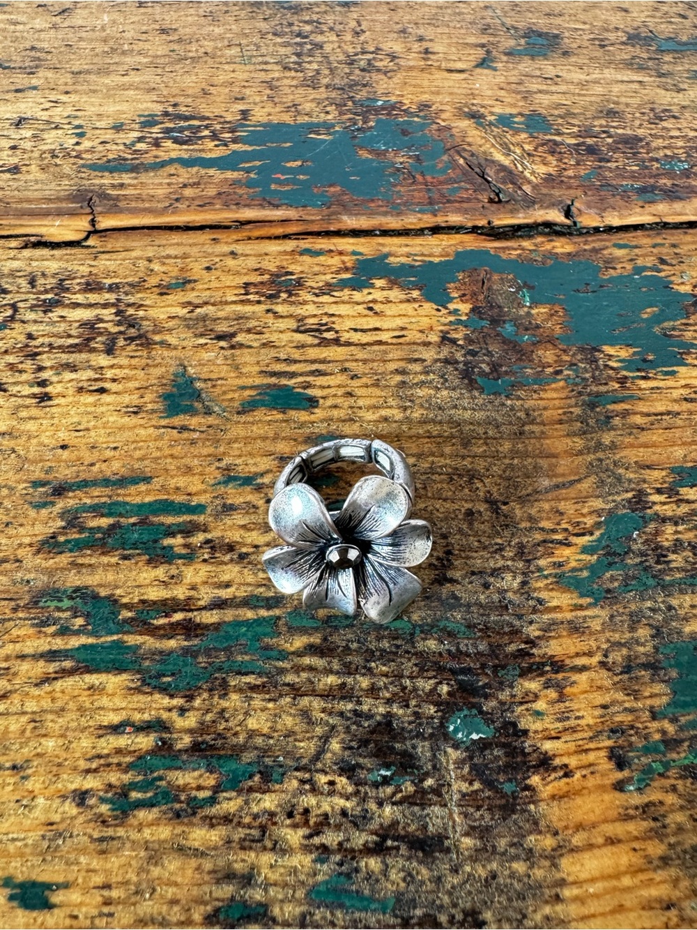 Silver Floral Statement Ring - Picture 2 of 6